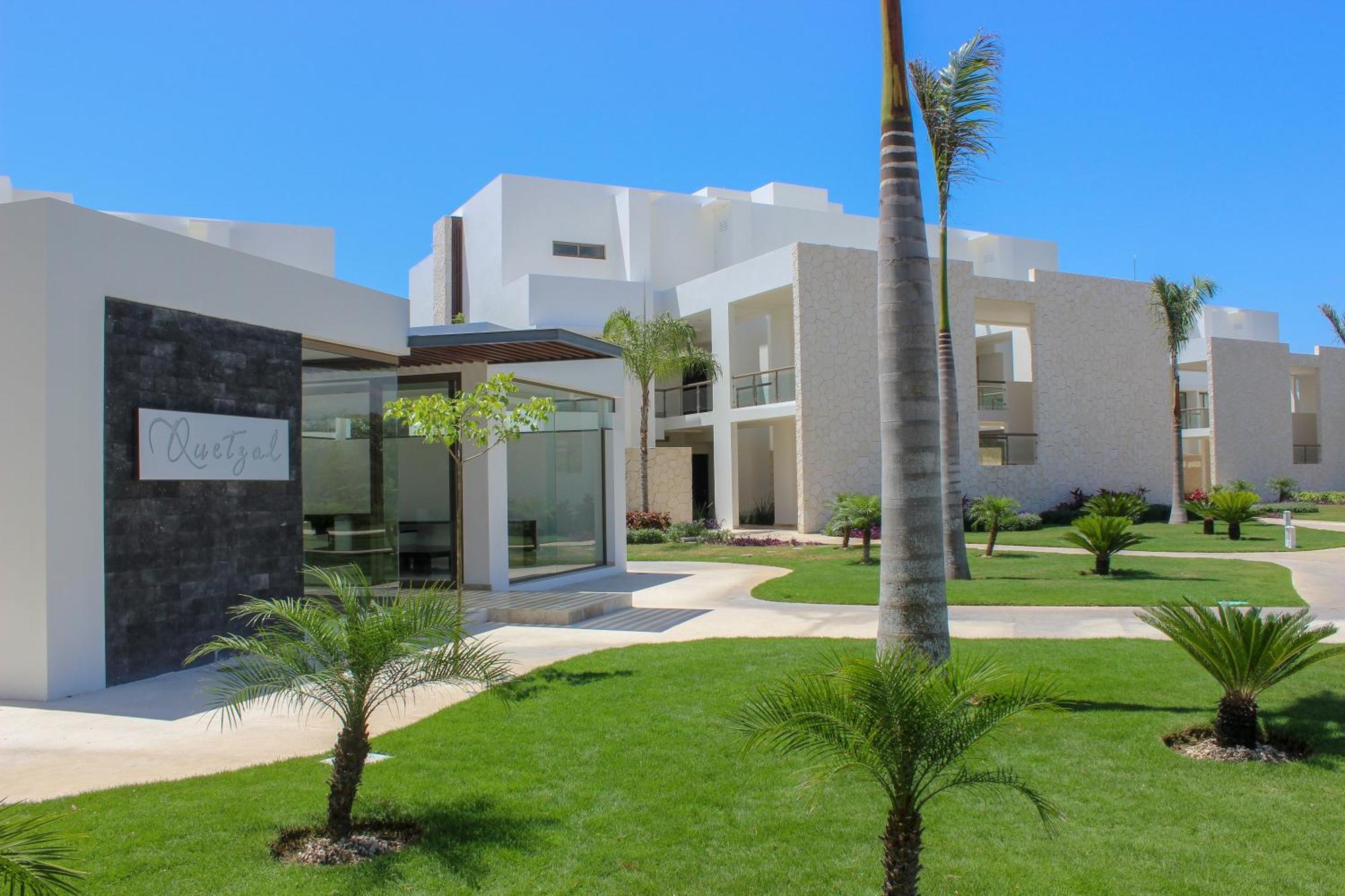 Exceptional 2Story Penthouse With Hot Tub And Rooftop Terrace In Bahia Principe Akumal Extérieur photo
